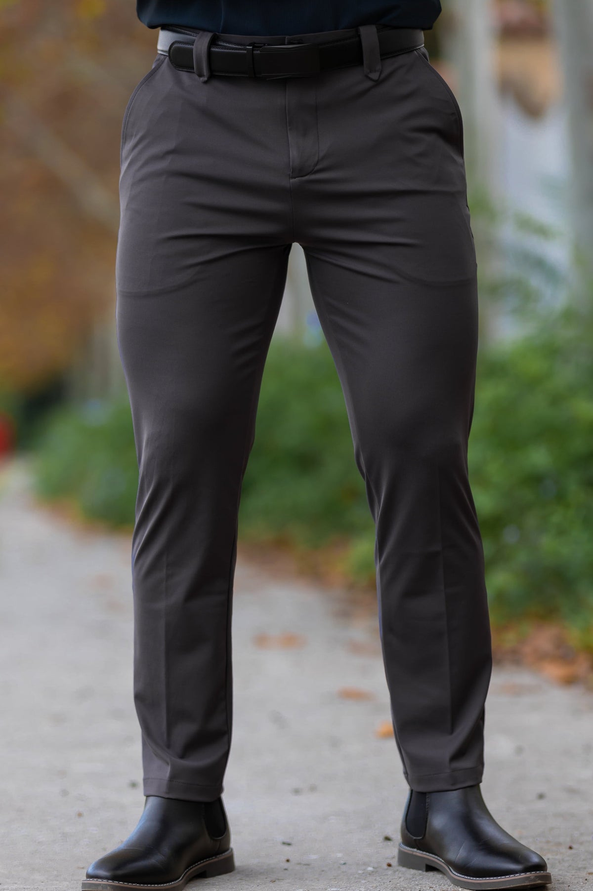 Tailored tapered ankle pants, grey color view