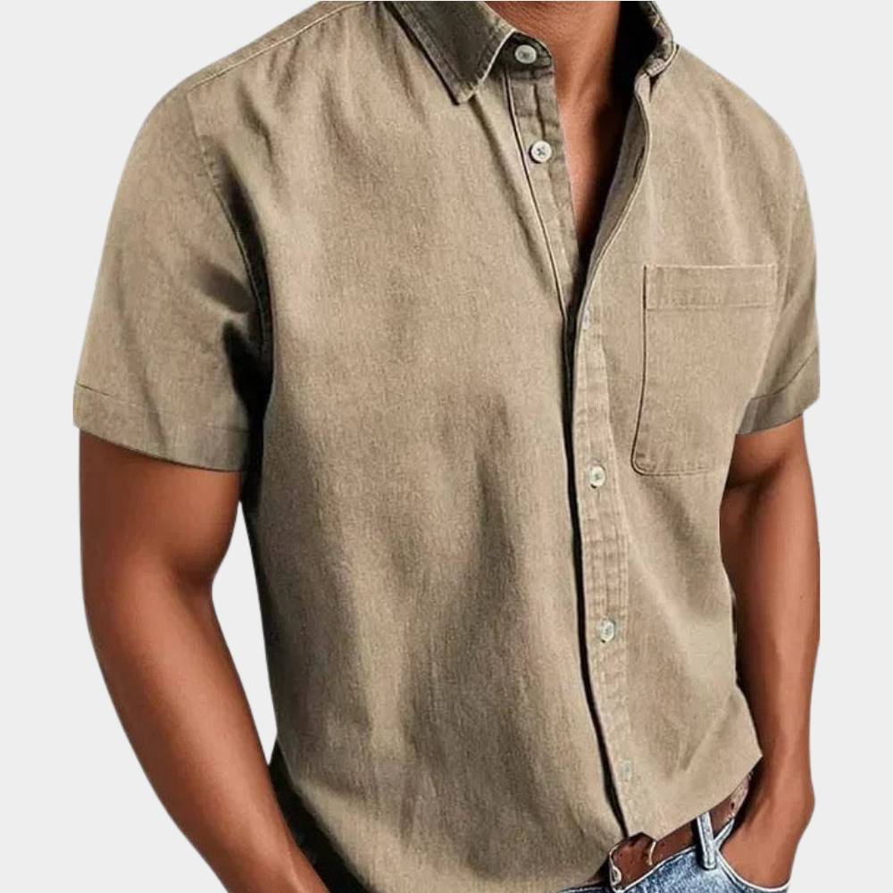 Men's short-sleeve button-up shirt in beige with chest pocket and button front