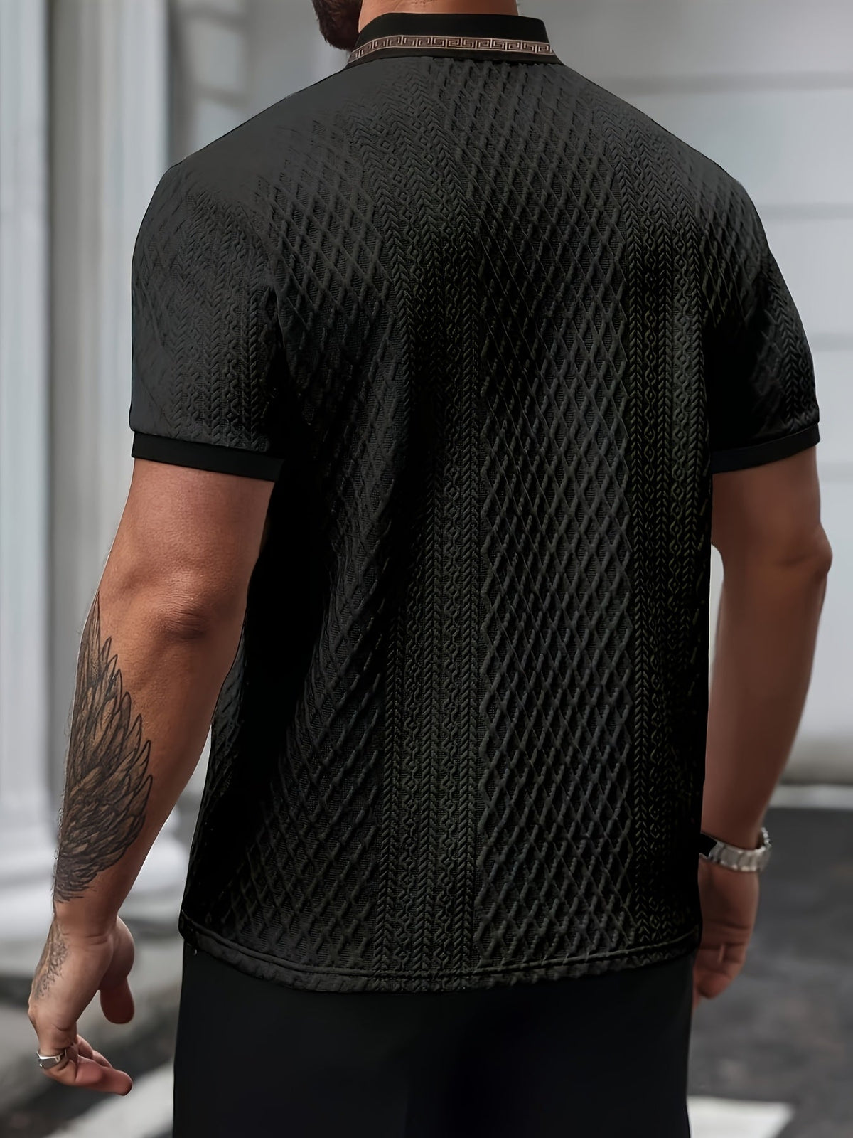 Slim fit textured polo, close-up detail