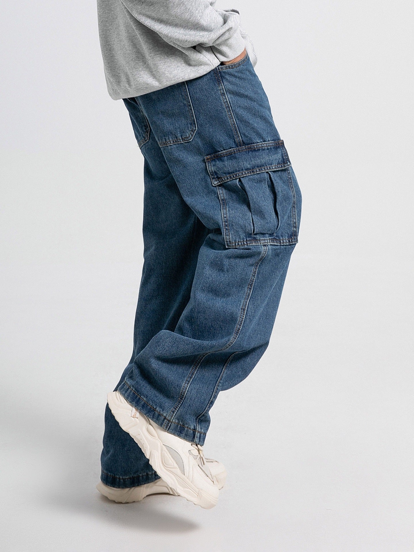 Comfort stretch cargo pants, side profile