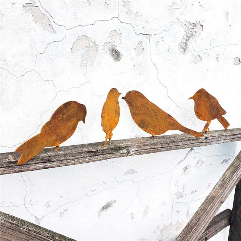 Rustic Metal Bird Fence Decor Set