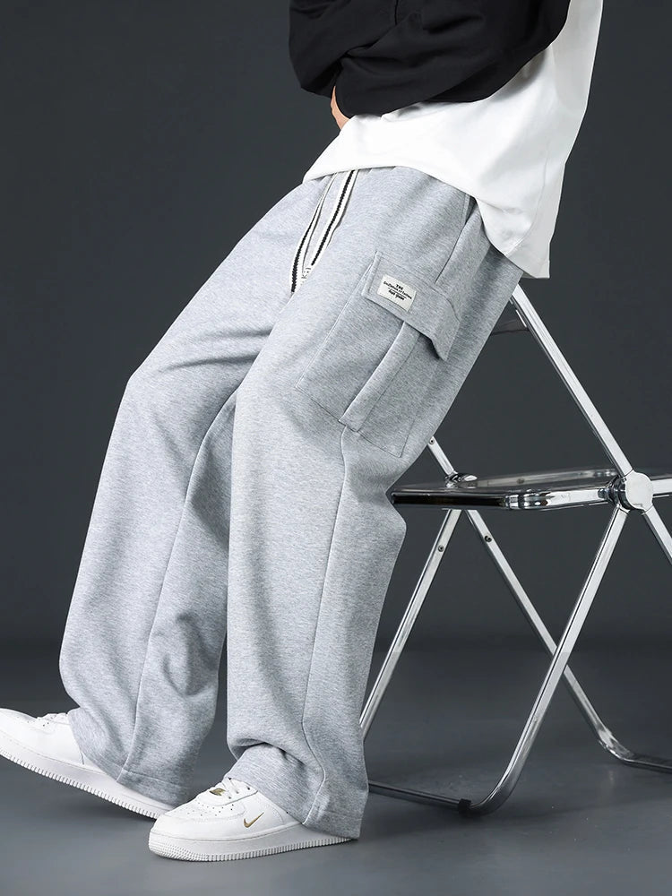 Everyday cargo sweatpants, front view