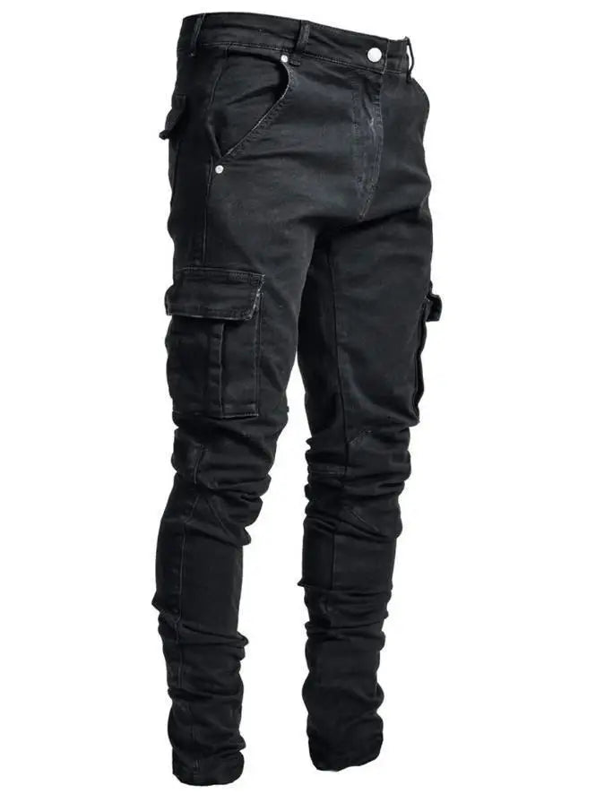 Tapered slim cargo pants, texture close-up