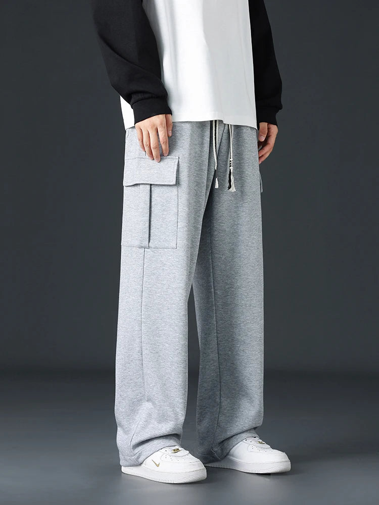 Everyday cargo sweatpants, side profile