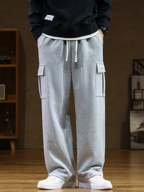 Cargo utility sweatpants, close-up detail