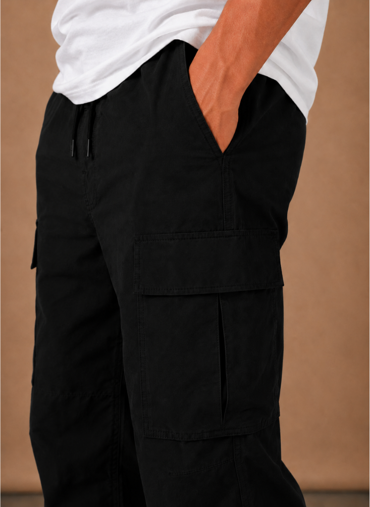 Relaxed utility cargo pants, worn front view