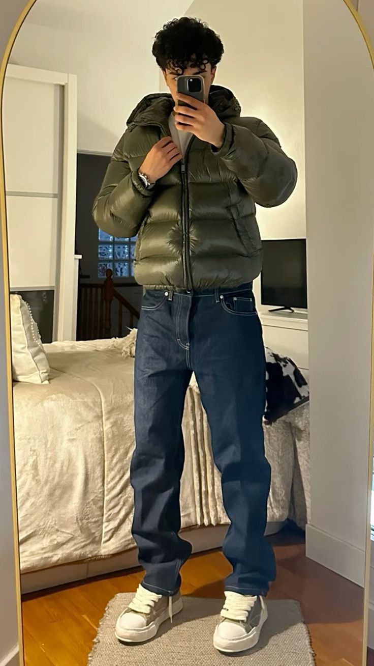Quilted hooded puffer jacket, green color view