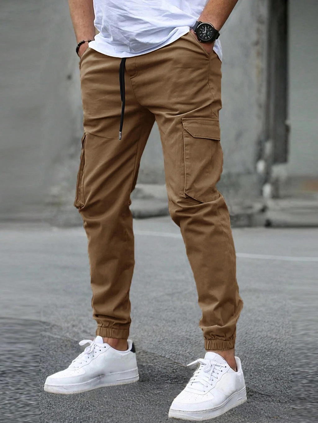 Tapered elastic-cuff cargo joggers, brown color view
