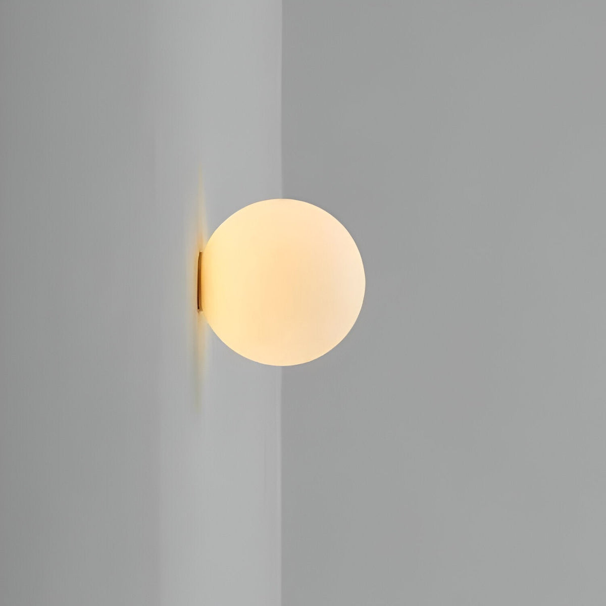Round Glass Minimalist Wall Sconce