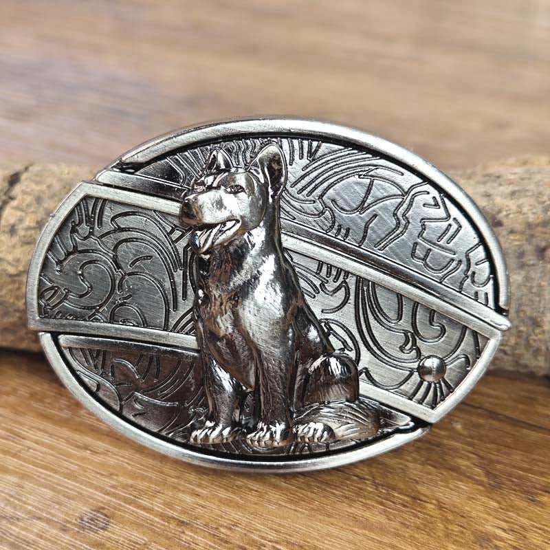 Western oval belt buckle with engraved bear or wolf standing portrait, silver-tone metal